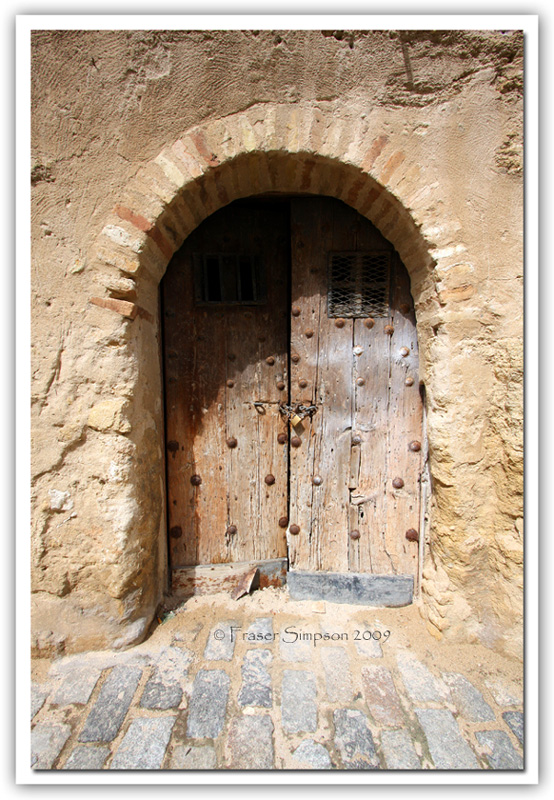 Vejer doorway  2009 Fraser Simpson