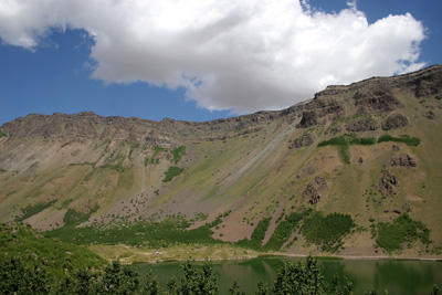 Nemrut Dagi volcanic crater � 2008 Fraser Simpson