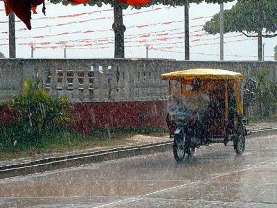Rain at Contamana, Peru  04 August 2005  2005 Fraser Simpson